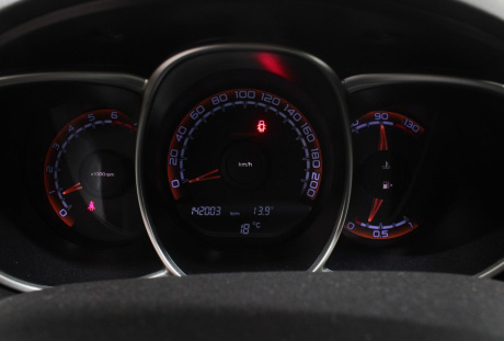 LADA Vesta SW Cross 2018 года с пробегом 142 001 км, фото 13