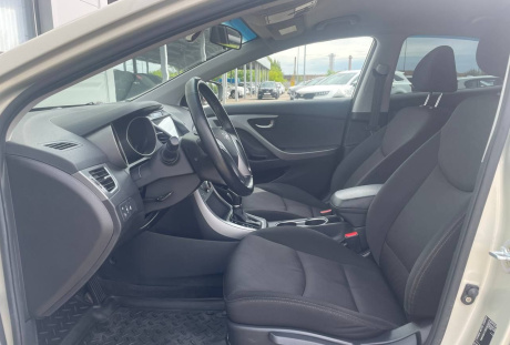 Hyundai Elantra 2015 года с пробегом 97 037 км, фото 10
