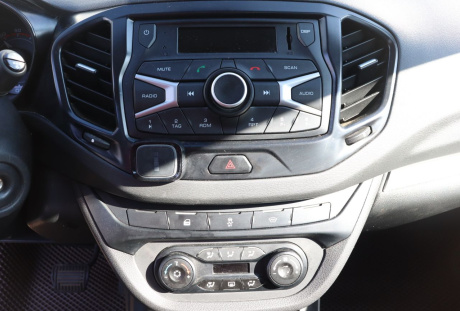 LADA Vesta 2018 года с пробегом 81 248 км, фото 10