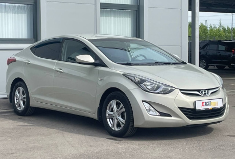 Hyundai Elantra 2015 года с пробегом 97 037 км, фото 3