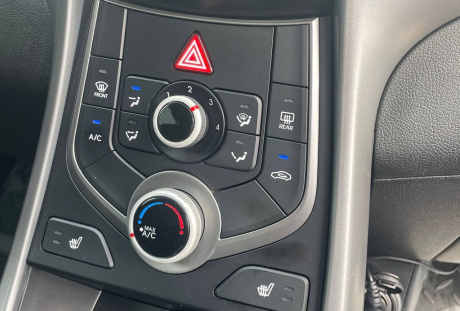 Hyundai Elantra 2015 года с пробегом 97 037 км, фото 15