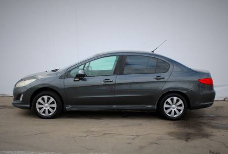 Peugeot 408 2012 года с пробегом 209 492 км, фото 4