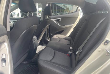 Hyundai Elantra 2015 года с пробегом 97 037 км, фото 11