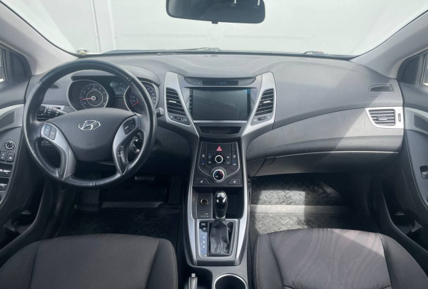 Hyundai Elantra 2015 года с пробегом 97 037 км, фото 14