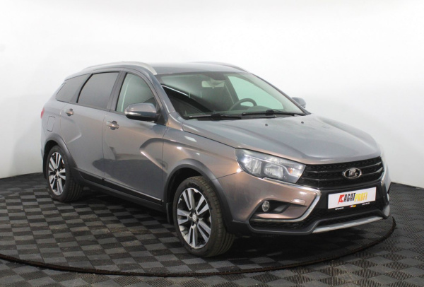 LADA Vesta SW Cross 2018 года с пробегом 142 001 км, фото 3