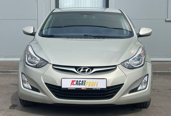 Hyundai Elantra 2015 года с пробегом 97 037 км, фото 2