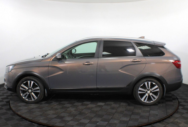LADA Vesta SW Cross 2018 года с пробегом 142 001 км, фото 9